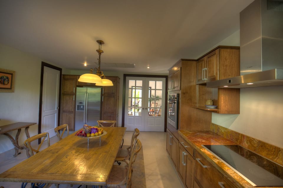 Arrecife 25 - Large villa with golf views (215)