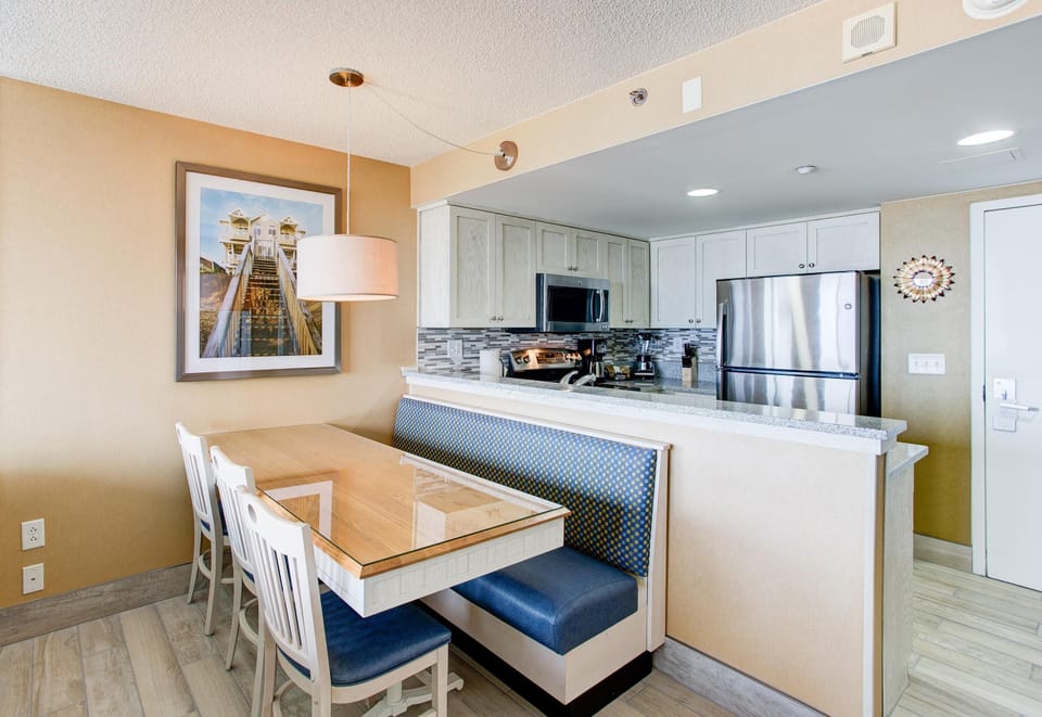 2BR Ocean View - Kitchen