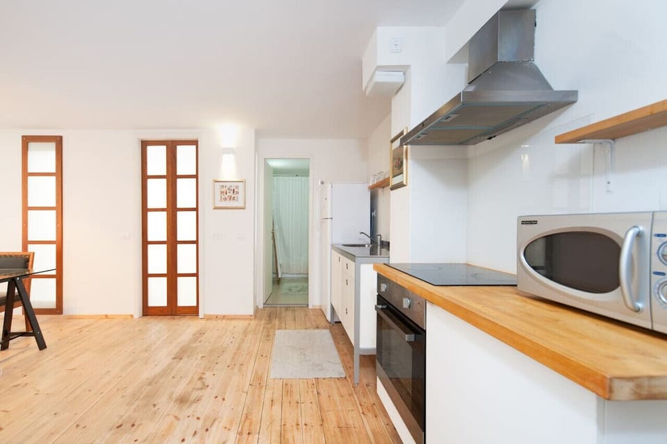 Spacious kitchen