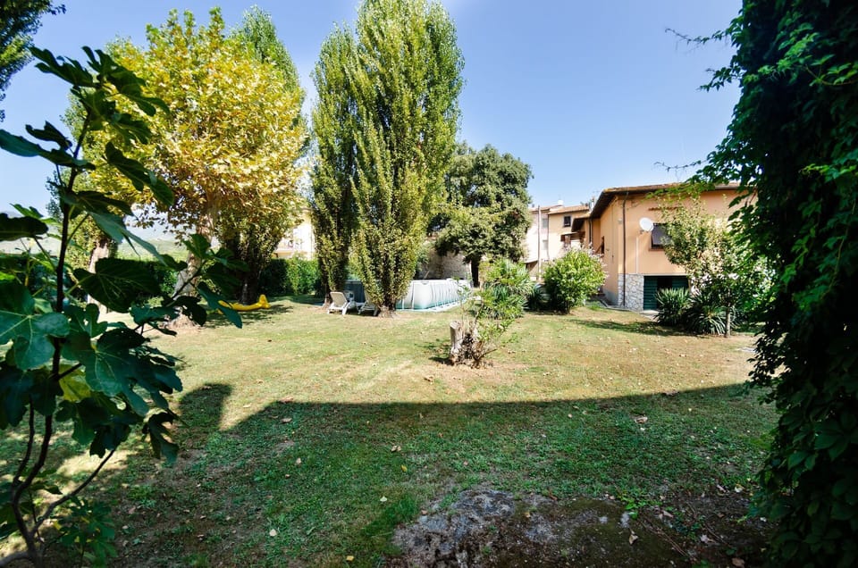 Building Exterior, Garden