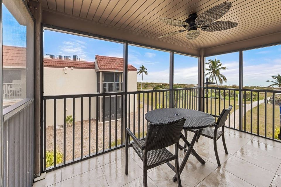 Living Room Lanai