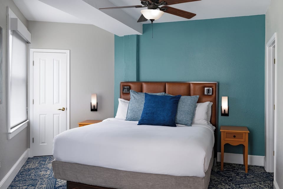 Riverside_20Suites_20CW_201BR_20Plus_20IN_20013