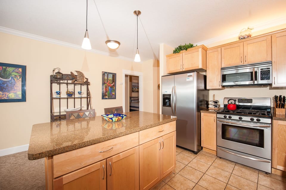 Full Kitchen