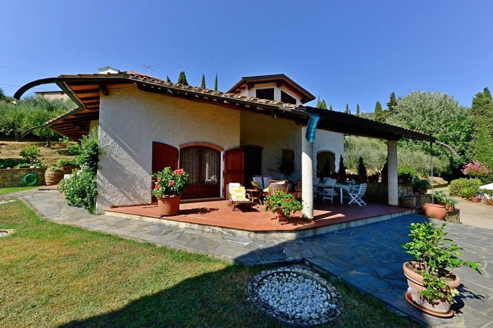 Building Exterior, Garden