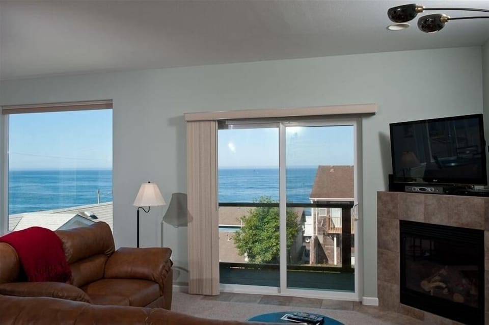 Comfortable Living Room