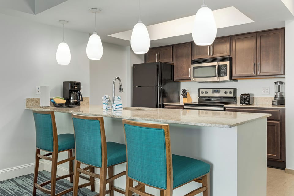 Two-Bedroom-Mobility-kitchen-3-Towers-on-the-Grove