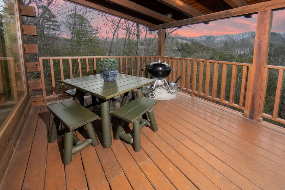 Outdoor Dining Area and Charcoal Grill