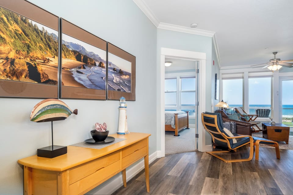 Oceanfront master bedroom