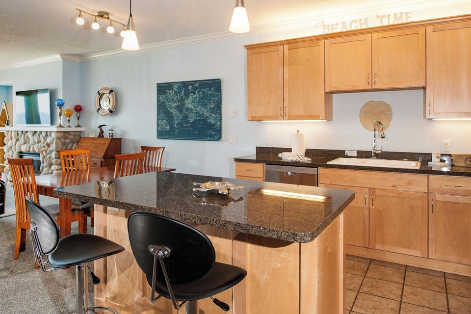 Full kitchen