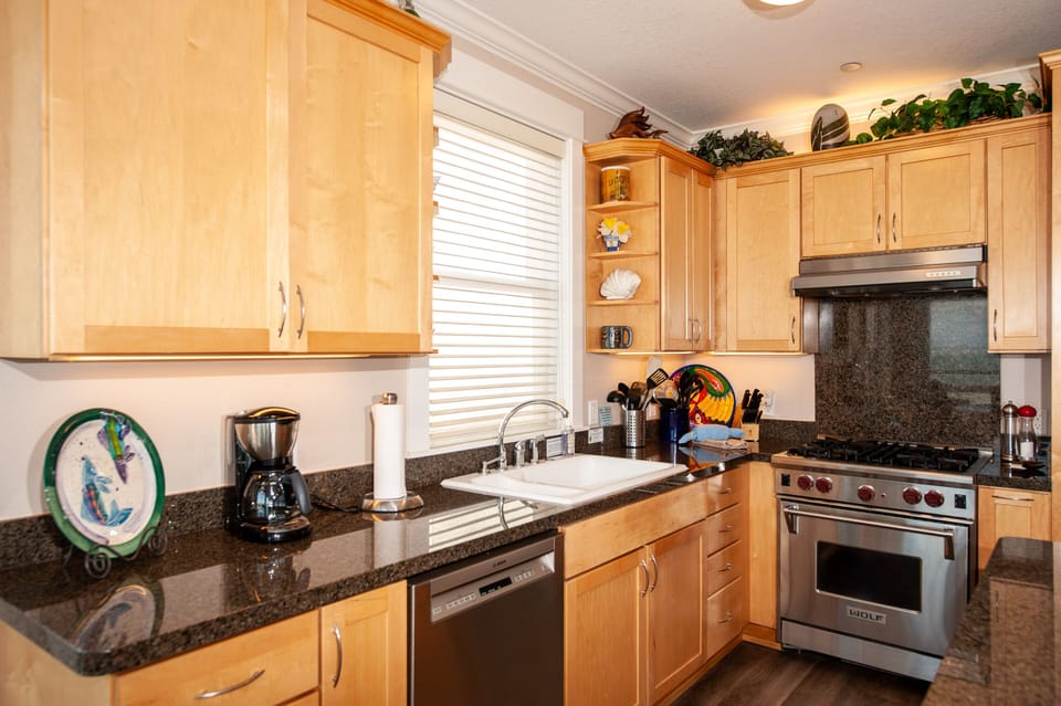 Full Kitchen