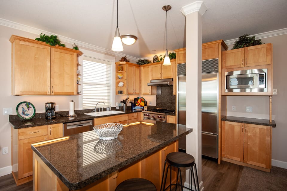 Full Kitchen