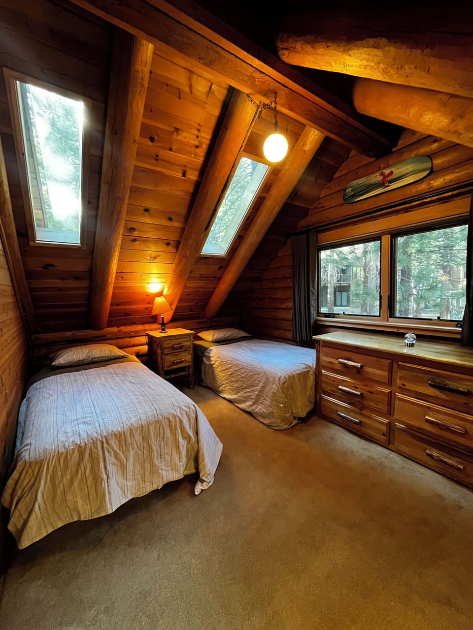 Upstairs 2nd bedroom with two twin beds