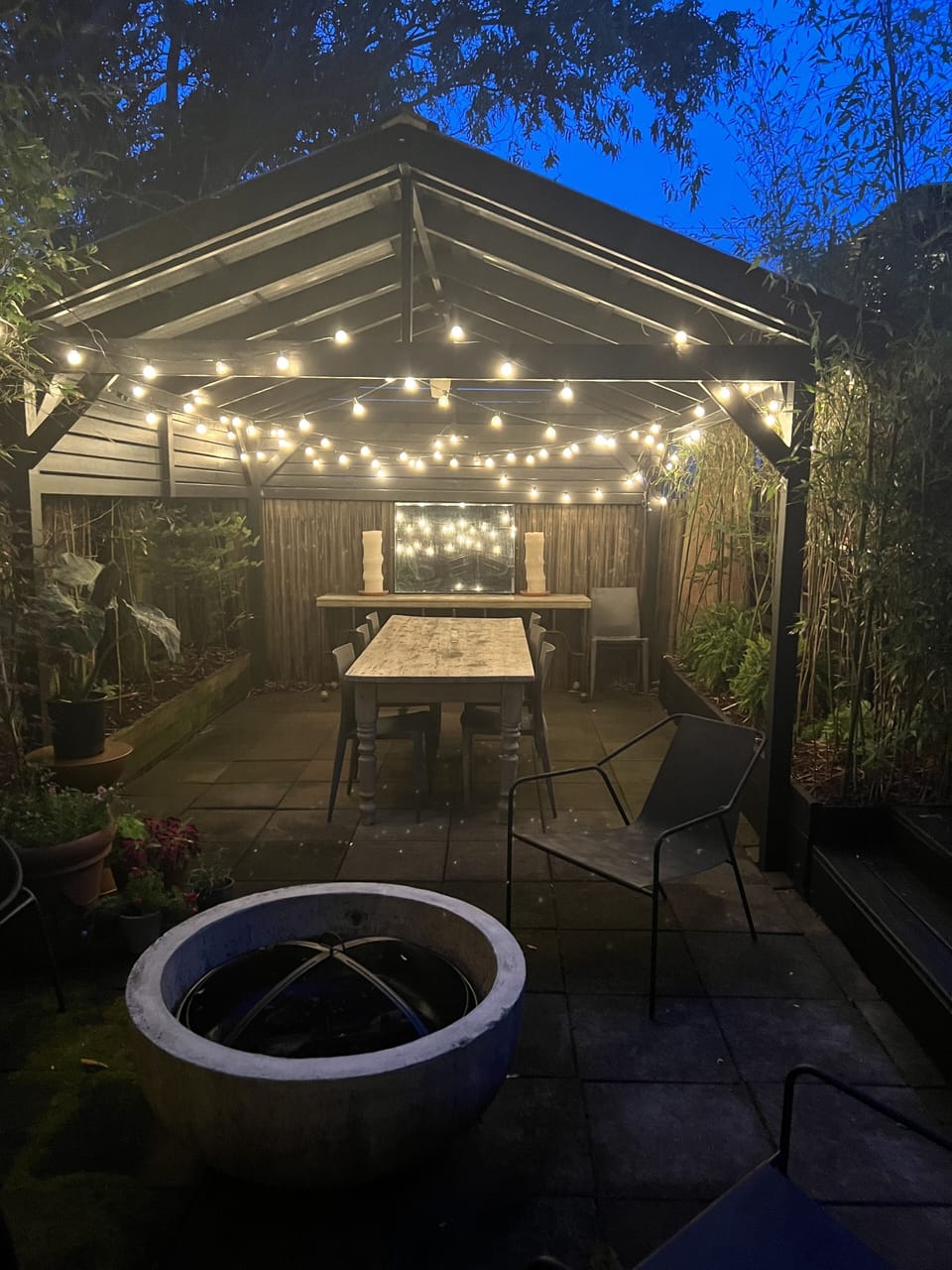 Outdoor dining 