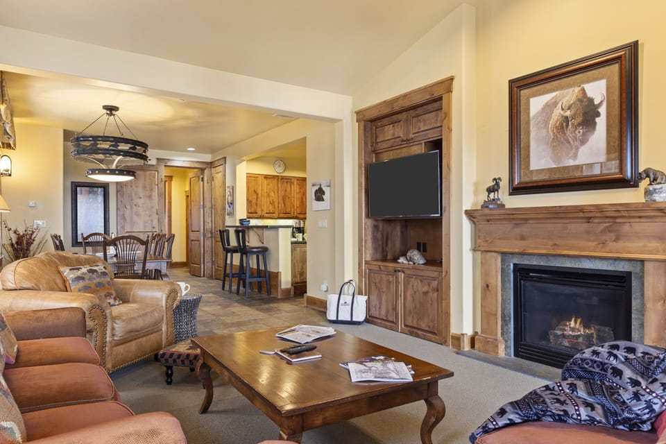 Living Room with Fireplace