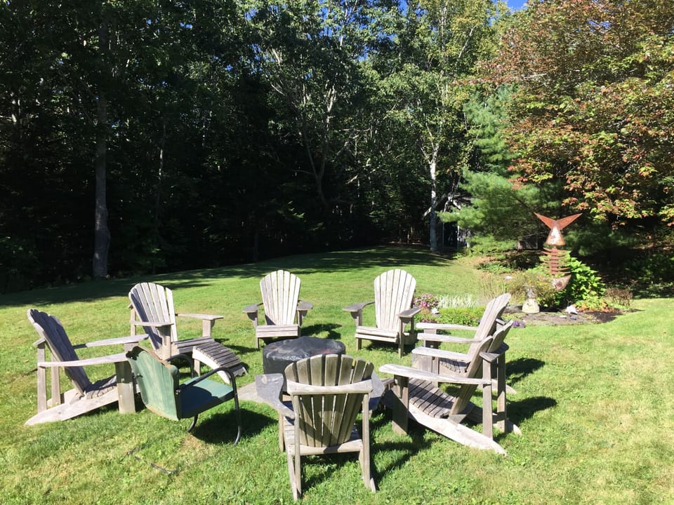 Fire pit and chairs for relaxing 