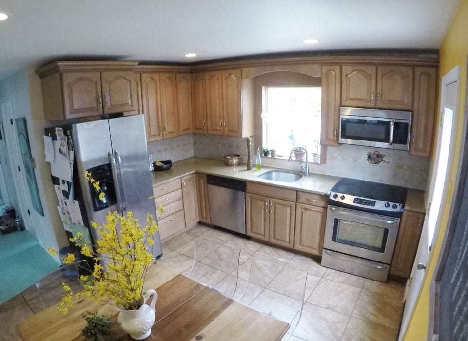 Eat in kitchen