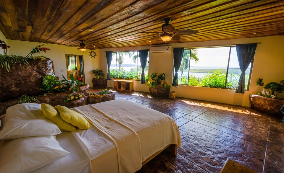 Paradise Lodge Panama, http://paradiselodgepanama.com