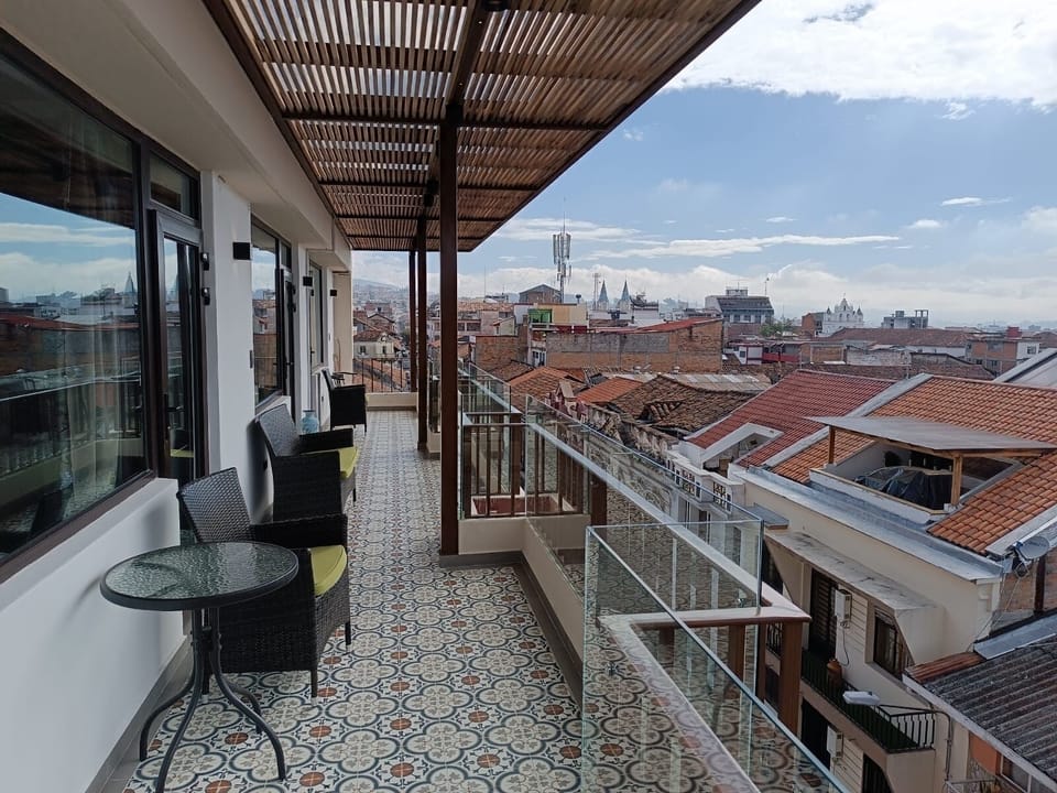 Recently renovated private terrace wrapping balcony 