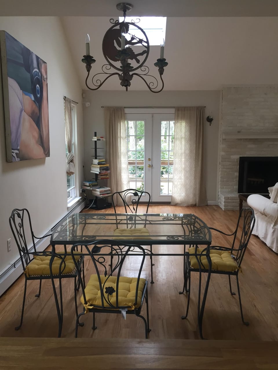 Dining room looking out front French Door