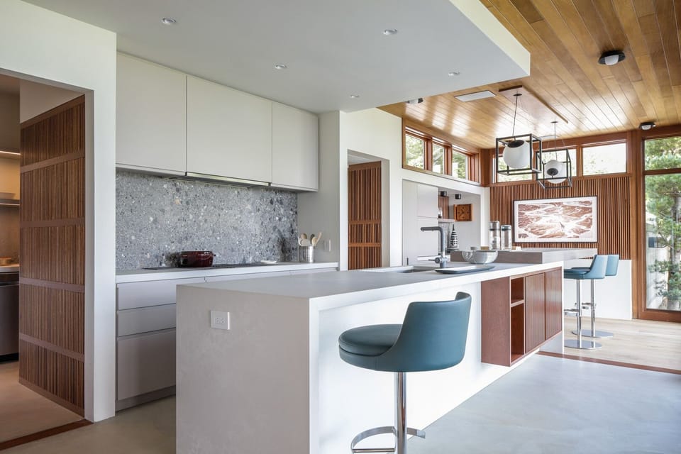 New gourmet Kitchen with working pantry