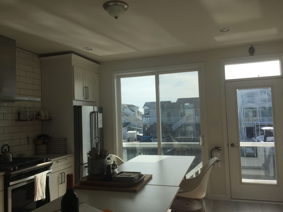 Spacious eat-in kitchen. Sits 8