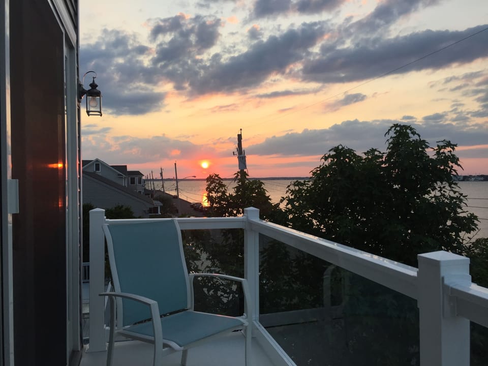 Take in this MAGNIFICENT sunset from the balcony