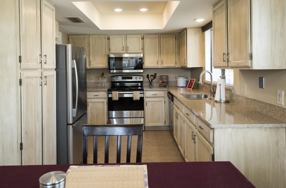 KITCHEN.