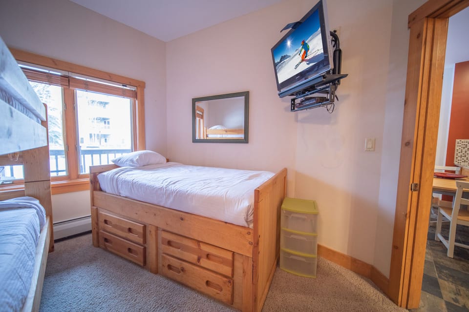 Private TV in Guest bedroom!