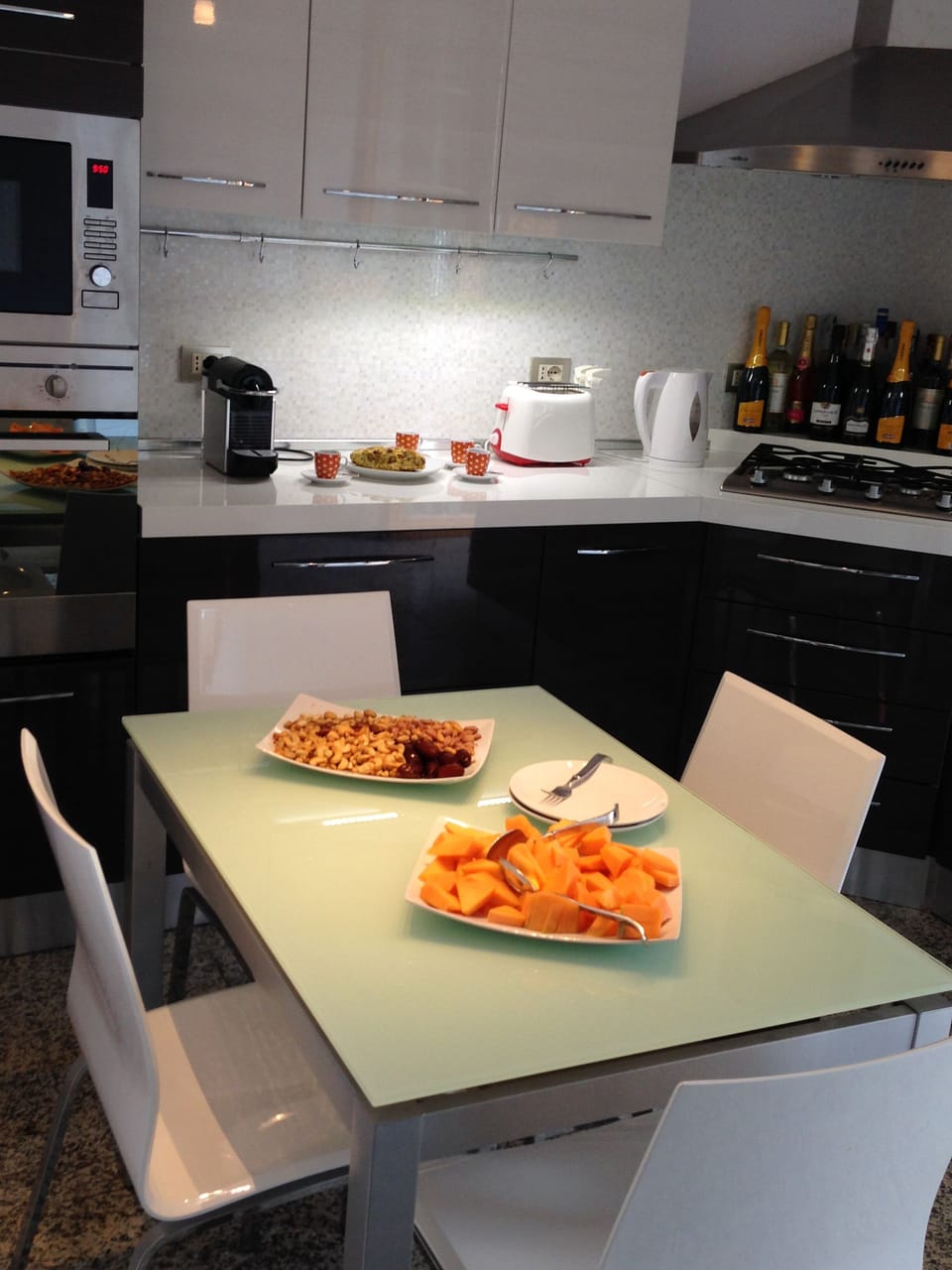 Kitchen Dining/Cooking Area