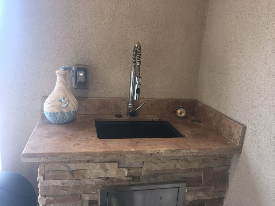 Deck sink