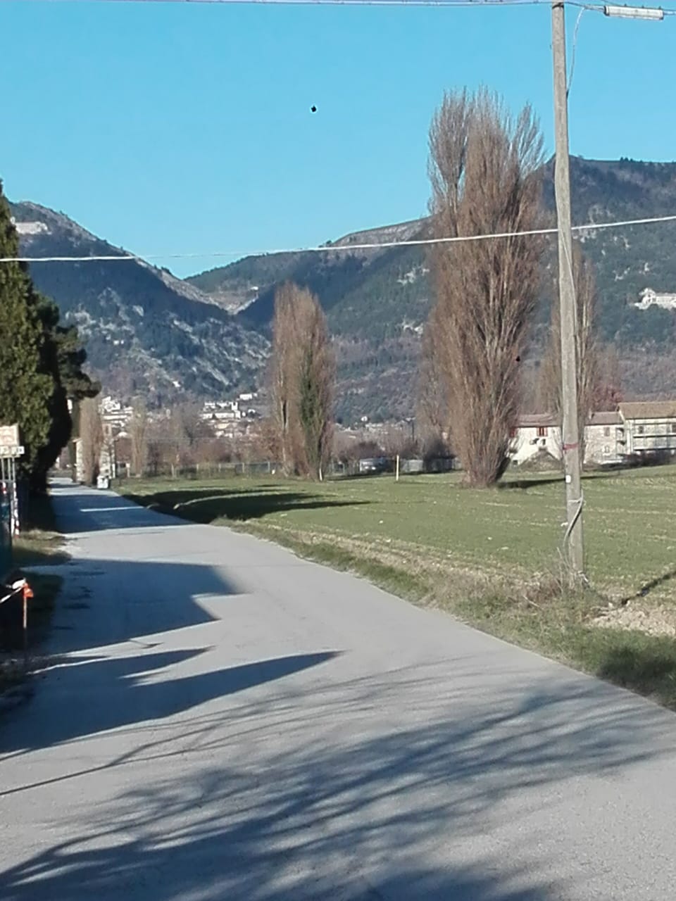 Casa Vincia 5-6 beds on two levels with a large garden    House in Umbria