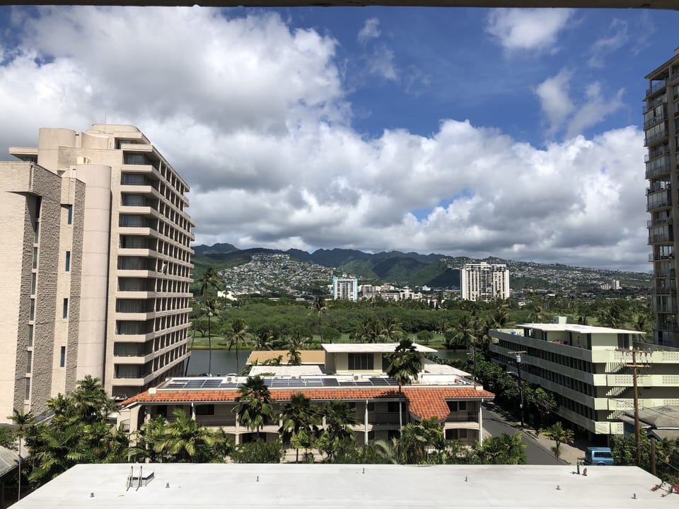 Balcony view the Manoa Valley and the Alawai Canal