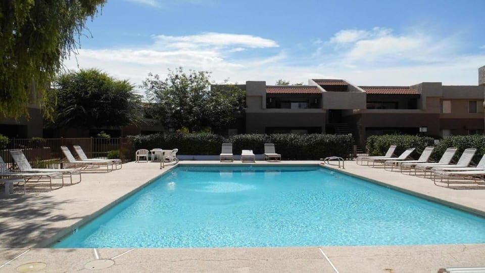 Heated Pool 