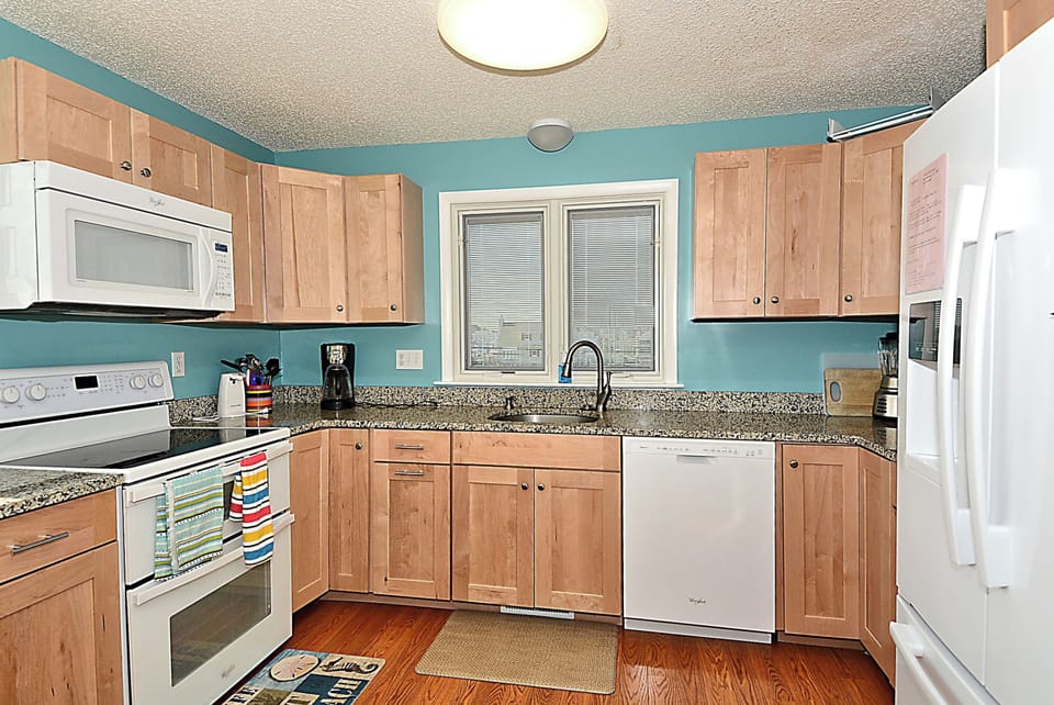 Main Level,Kitchen,