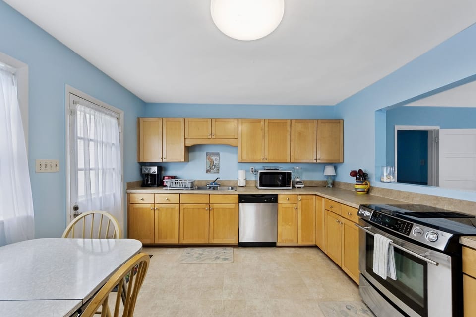 Room, Indoors, Flooring, Kitchen, Furniture