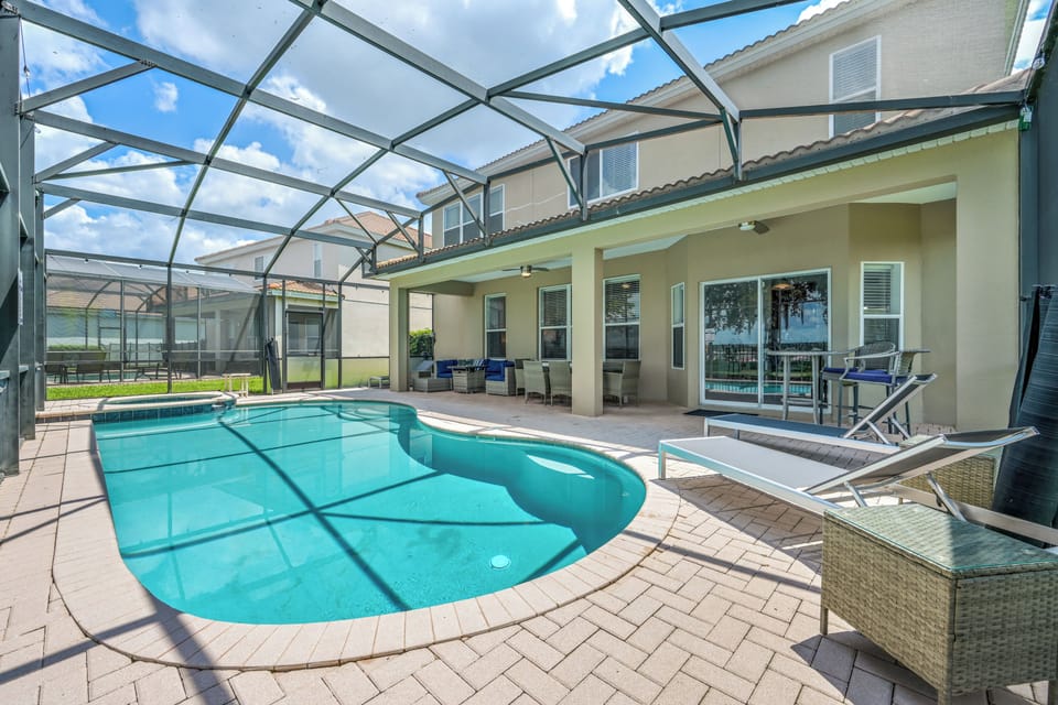 Private swimming pool