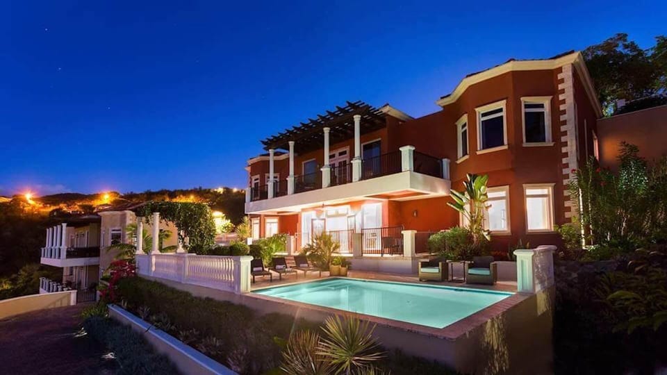 Private Infinity Pool