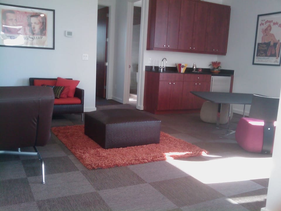 Guest Retreat with Media / Entertainment,