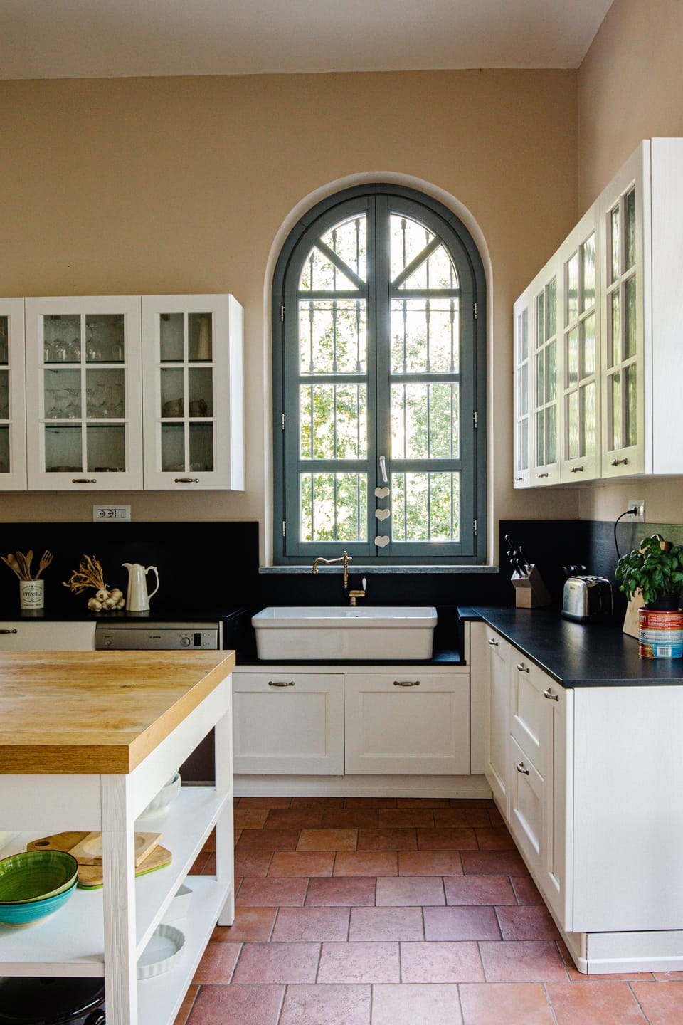 The kitchen window looks over the vines and the UNESCO walking trail. 