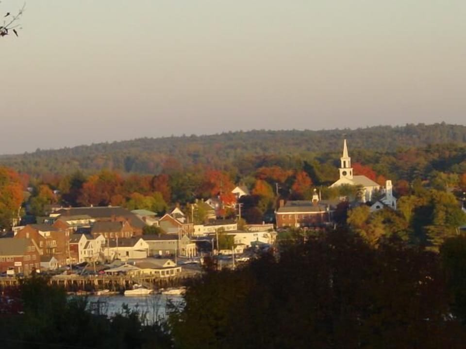 nearby Damariscotta 