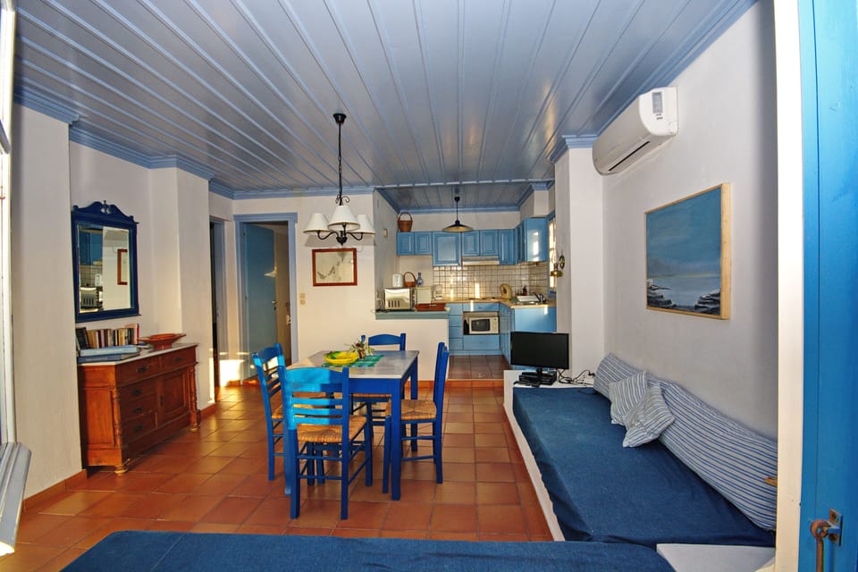 The open plan kitchen and living area /childen can sleep on the sofa style beds.