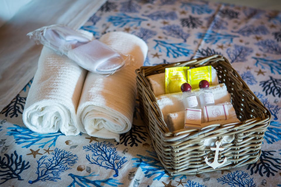 Bathroom amenities