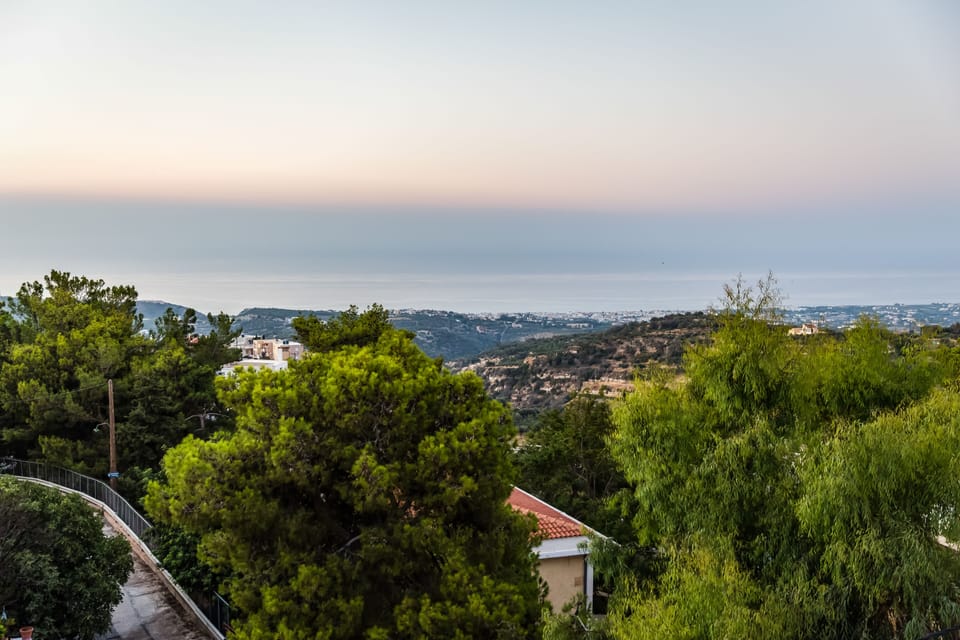 Beautiful front views down over the village, the mountains, Rethimno and sea beyond!