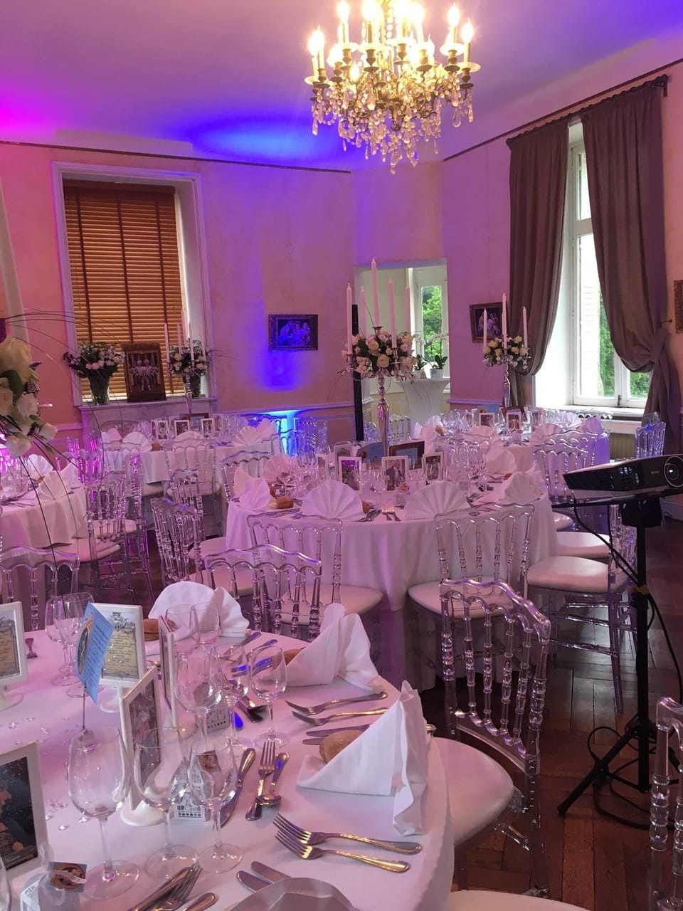 Banquet hall