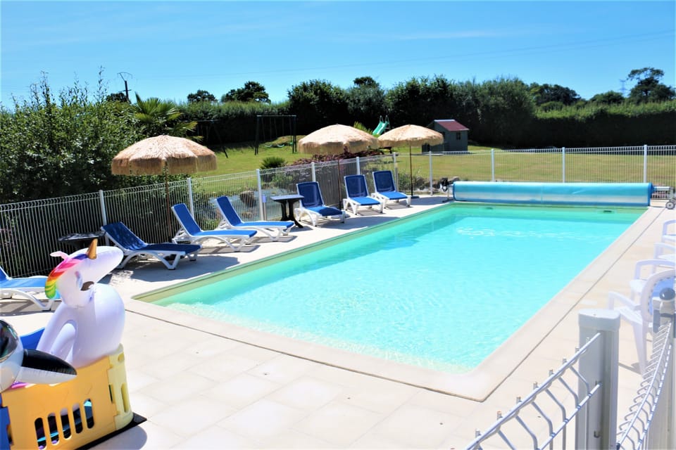 28c Heated Swimming Pool