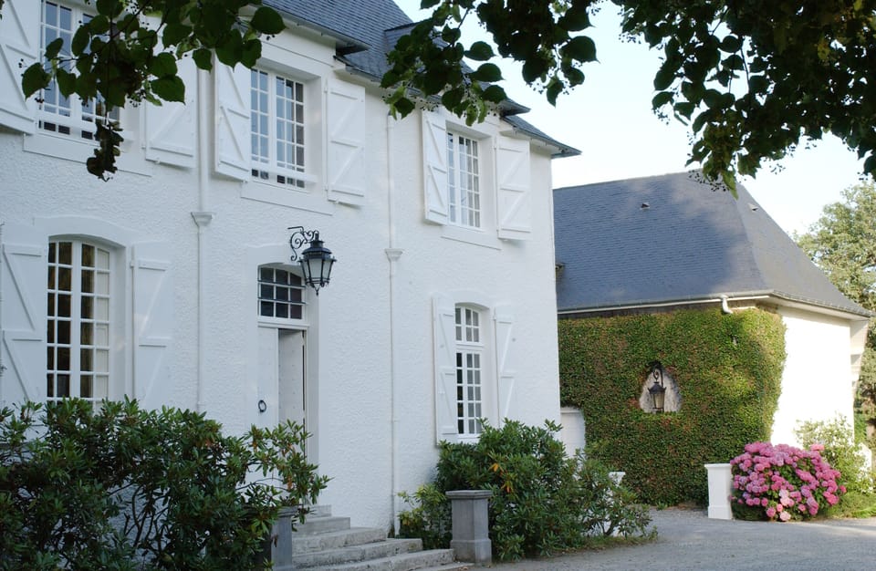 Clos Mirabel Manor House and Estate sleeps up to 35 guests. 
Open all year round