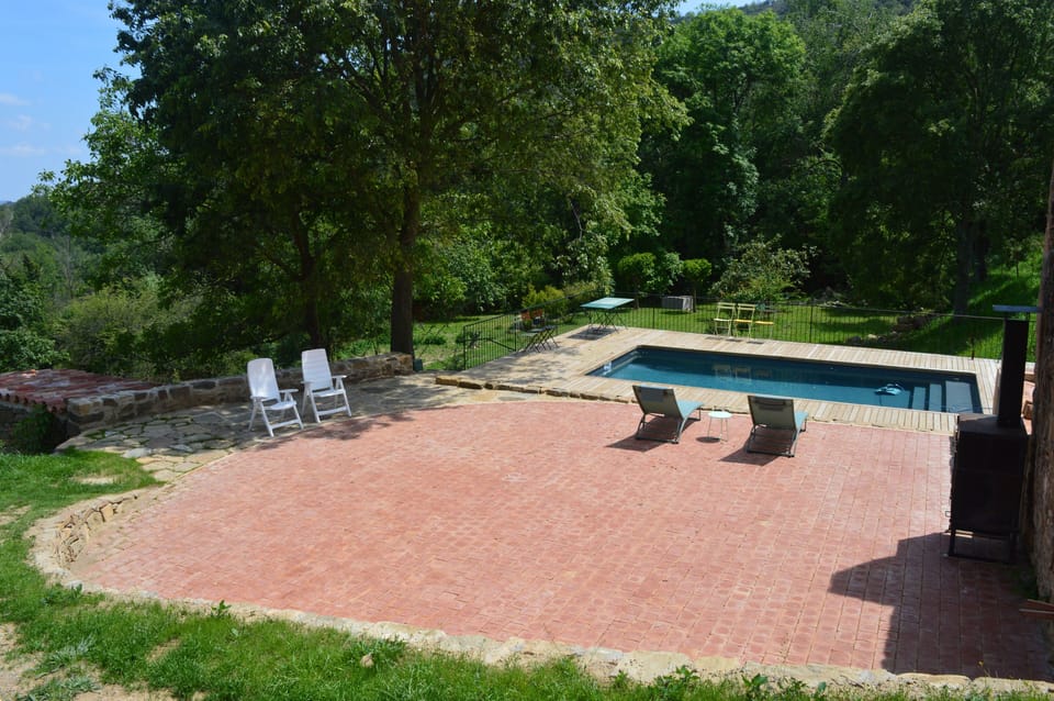 terraza y piscina