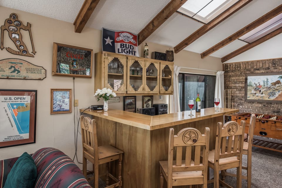 Wet Bar in Game Room