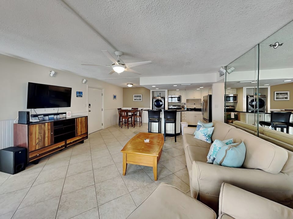 Living Area - Smart TV