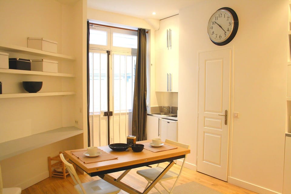 Additional chairs in wardrobe 